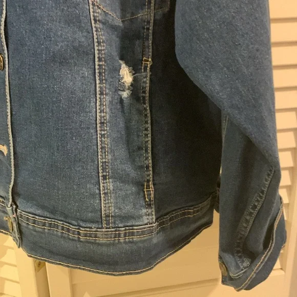 Sequin ‘evil eye’ denim jacket 100% cotton🪬 - Picture 3 of 5